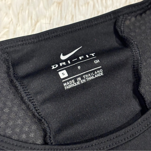 Nike Woman’s Miler Running Dri Fit Top mesh sleeve size small - Picture 6 of 13